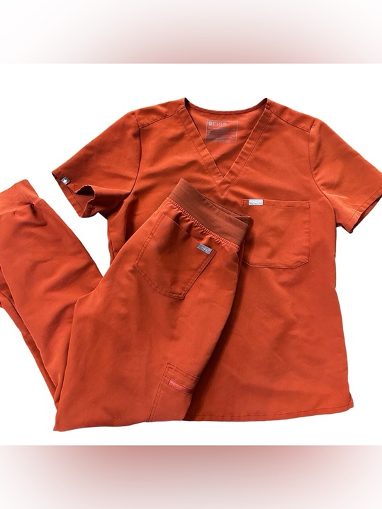 Figs Other - Figs Auburn Orange Scrub Set Size Medium/Small Tall RARE COLOR
